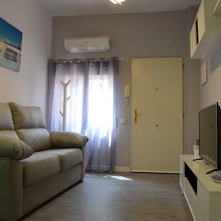 公寓 Piramide Complex 阿利坎特